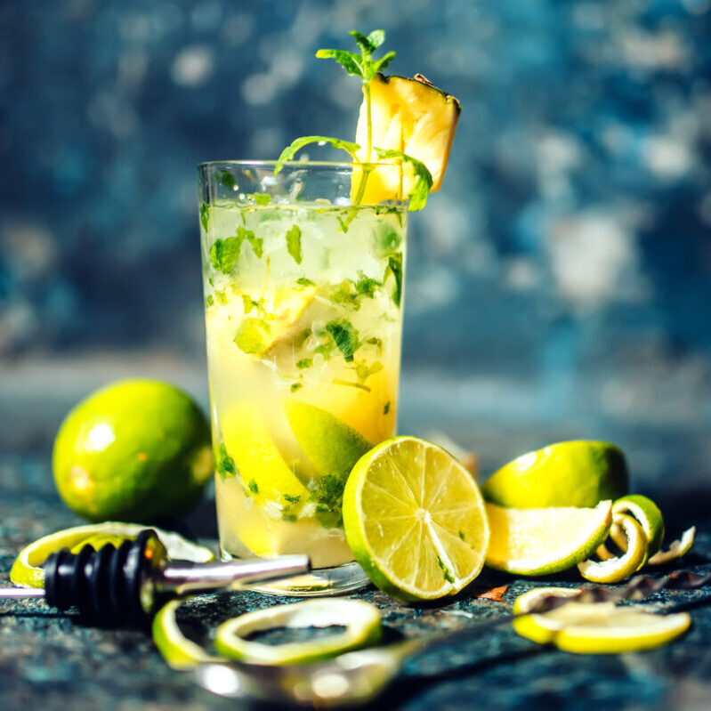 Mojito de piña y chile habanero